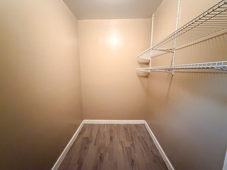 More Photos Of 132 Nell Deane Blvd, Schertz Warehouse For Lease