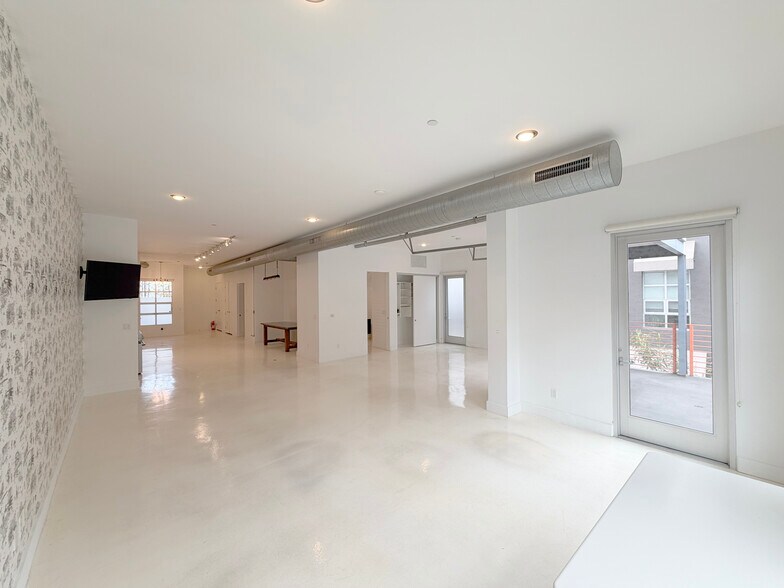 More Photos Of 212 Marine St, Santa Monica Loft Creative Space For Lease