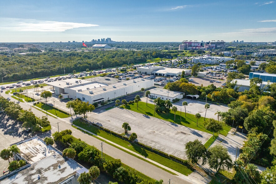 More Photos Of 4636 N Dale Mabry Hwy, Tampa Auto Dealership For Sale