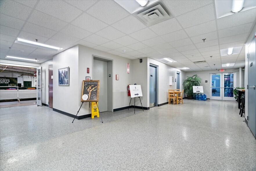 More Photos Of 201 W Carmel Dr, Carmel Theater Concert Hall For Lease