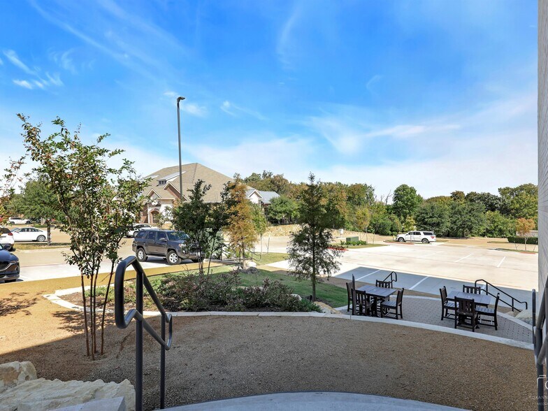 More Photos Of 7330 Stonebrook Pky, Frisco Office For Lease