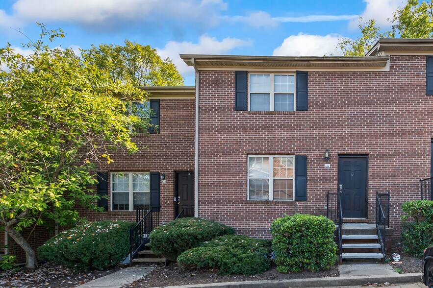 More Photos Of 3353-3375 Cove Lake Dr, Lexington Apartments For Sale