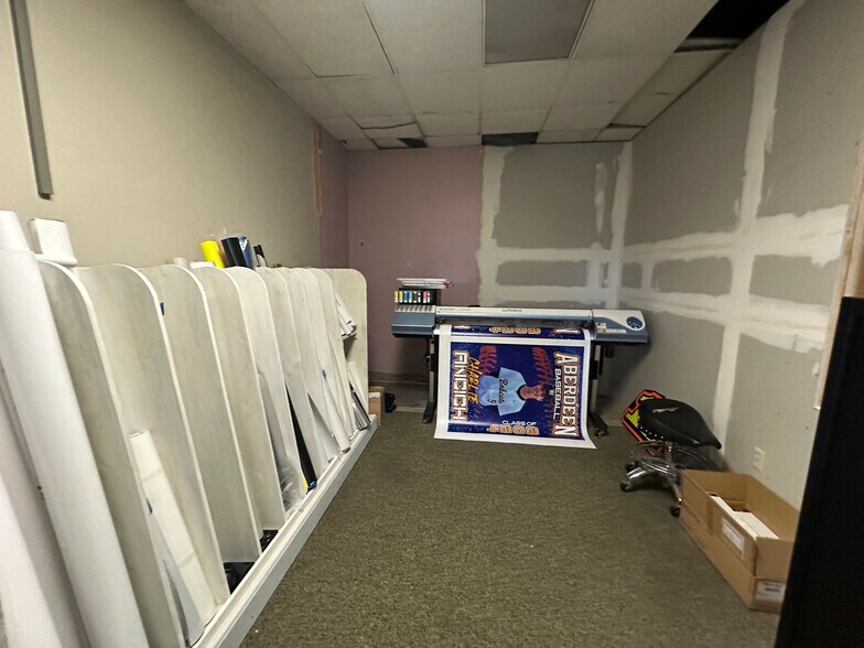 More Photos Of 315 S Michigan St, Aberdeen Office For Sale