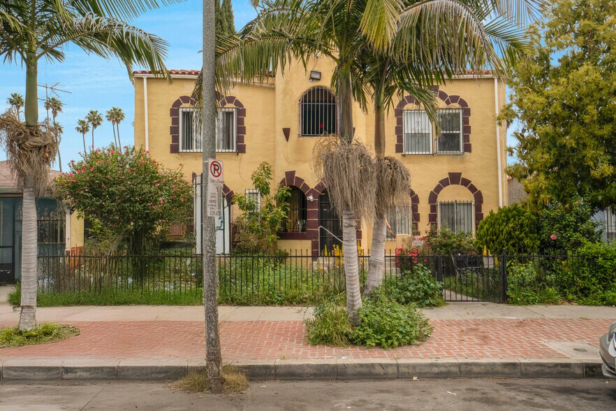 Primary Photo Of 1061 W 57th St, Los Angeles Apartments For Sale