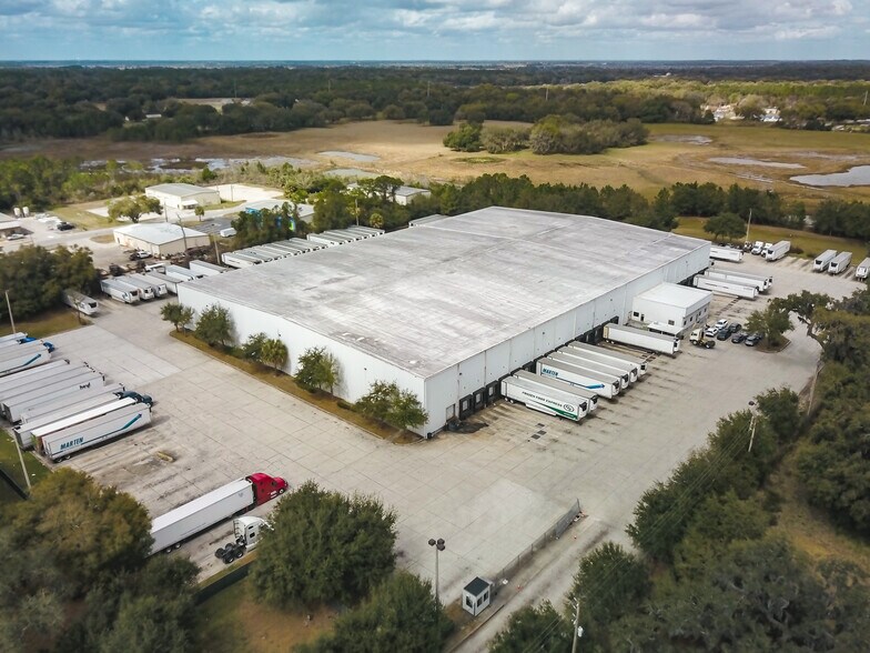 Primary Photo Of 3610 W Main St, Leesburg Warehouse For Sale