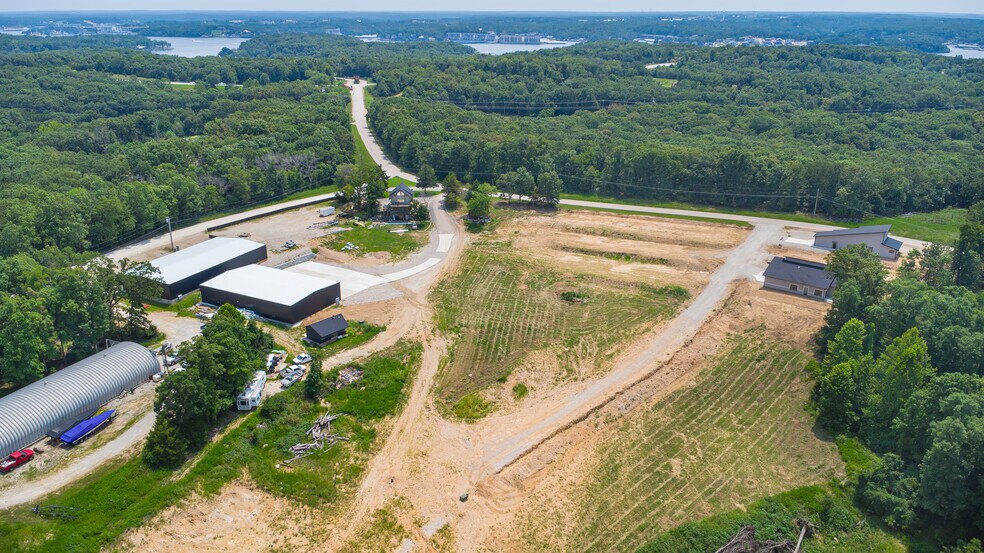 More Photos Of 100 Man Cave, Sunrise Beach Self Storage For Sale