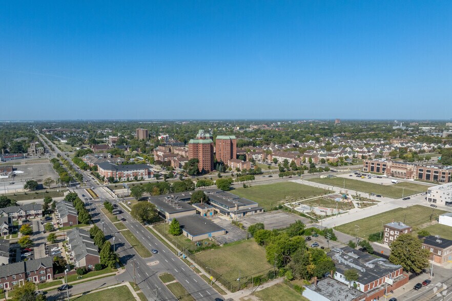 More Photos Of 3550 John C Lodge Fwy, Detroit Schools For Sale