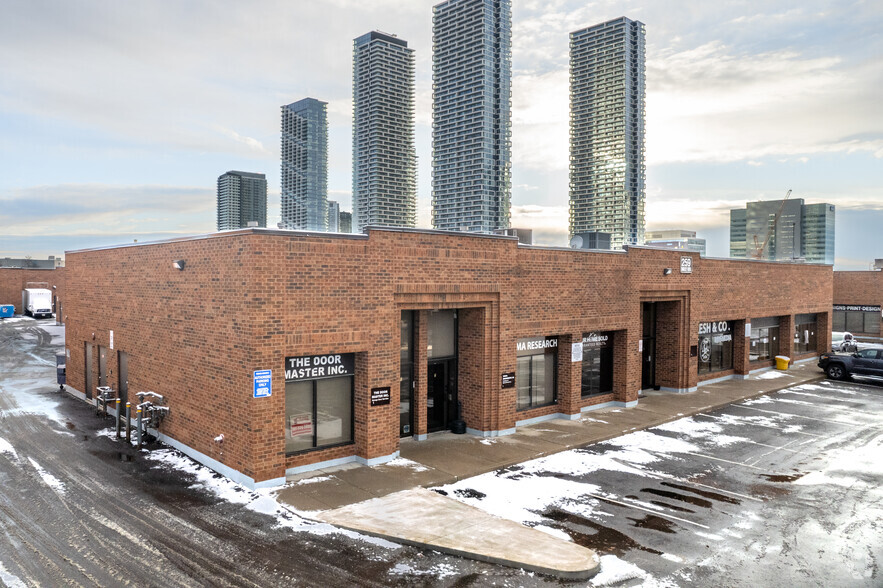 Primary Photo Of 259 Edgeley Blvd, Vaughan Light Manufacturing For Lease