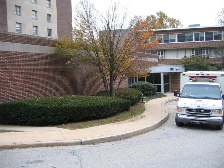 More Photos Of 3300 Henry Ave, Philadelphia Office For Lease