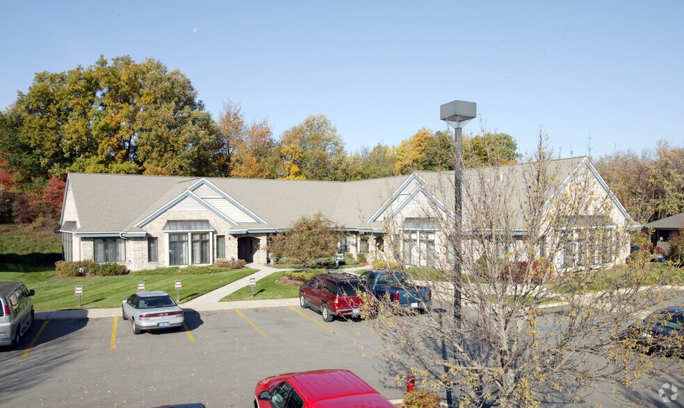 More Photos Of 836 Centennial Way, Lansing Medical For Sale