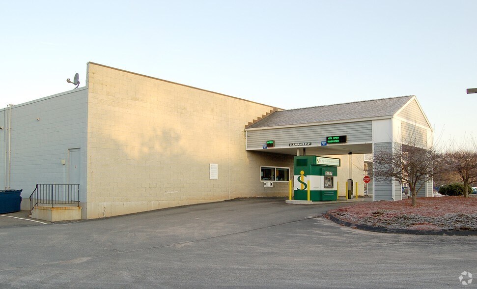 More Photos Of 200 Merrow Rd, Tolland Storefront For Lease