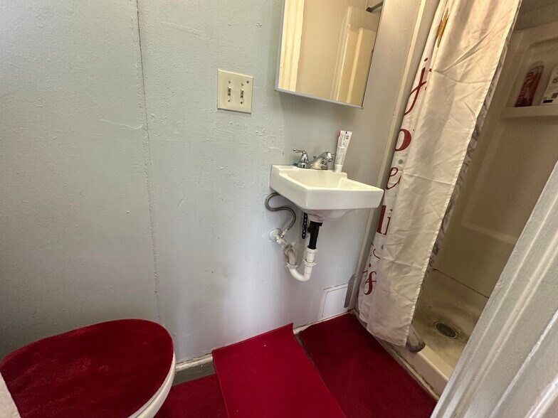 More Photos Of 75 Clark St, New Britain Apartments For Sale