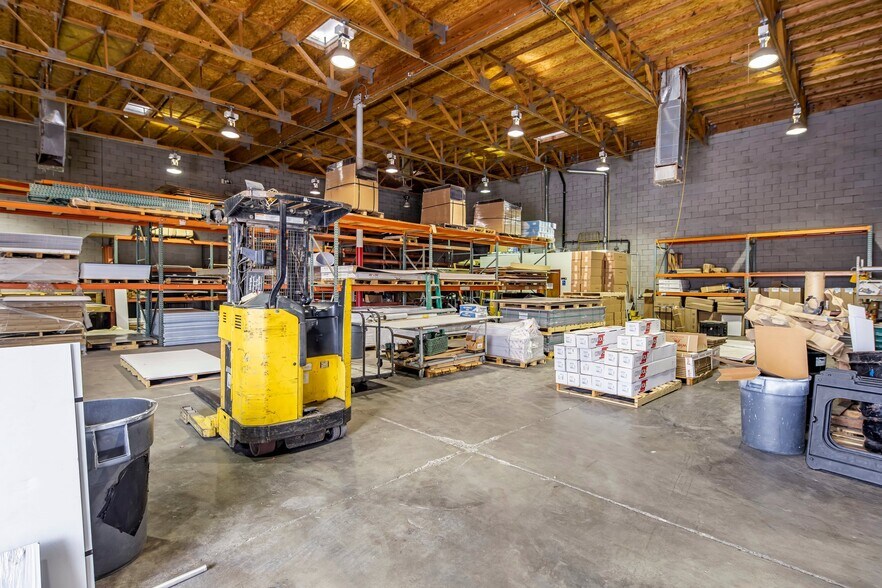 More Photos Of 3611 W Cambridge Ave, Phoenix Manufacturing For Sale