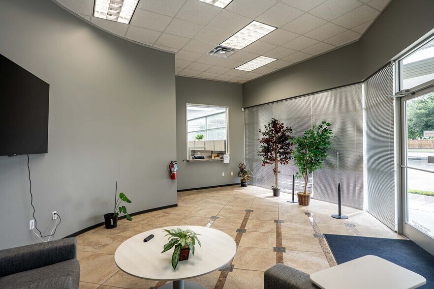 More Photos Of 15310 Park Row, Houston Office For Lease