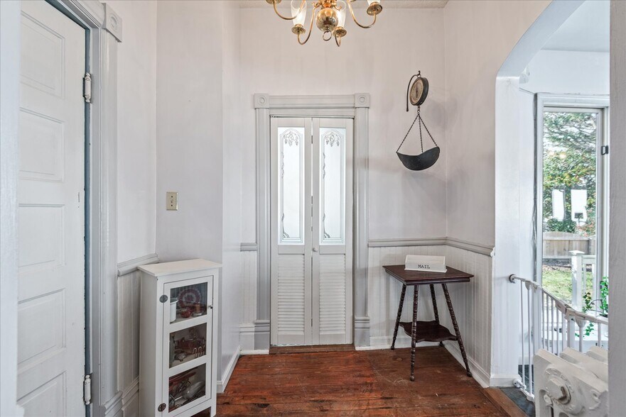 More Photos Of 115 E Broaddus Ave, Bowling Green Apartments For Sale