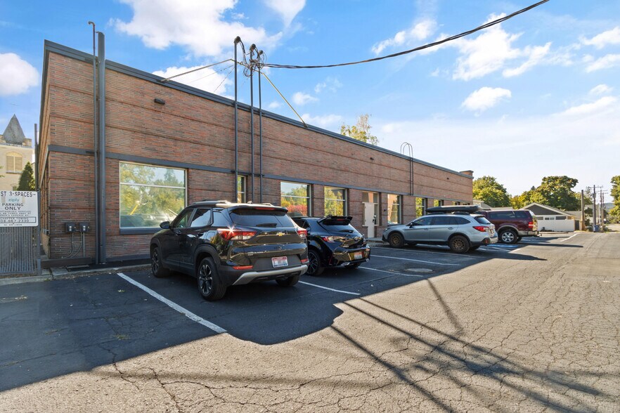 More Photos Of 623 E Wallace Ave, Coeur d'Alene Office For Sale