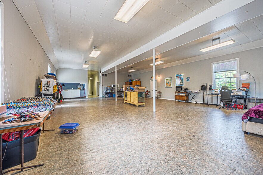 More Photos Of 82 Mill St, Mays Landing Restaurant For Sale