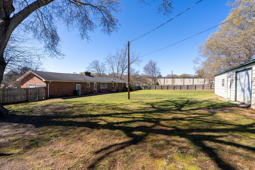 More Photos Of 300 N Green St, Williamston Land For Sale