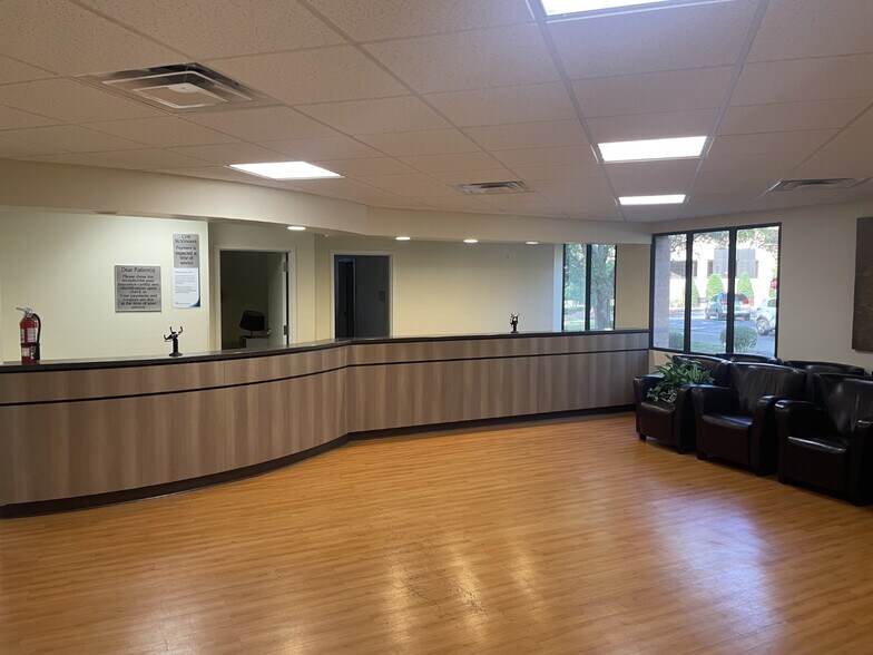 More Photos Of 1 St. Vincent Cir, Little Rock Medical For Lease