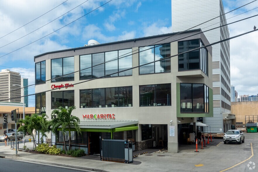 More Photos Of 808 Sheridan St, Honolulu Freestanding For Lease