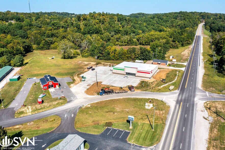 More Photos Of 215 Lock Rd, Butler General Retail For Sale