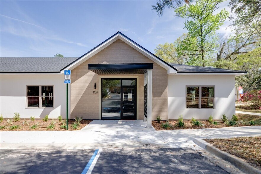 More Photos Of 2458 Mahan Dr, Tallahassee Medical For Lease
