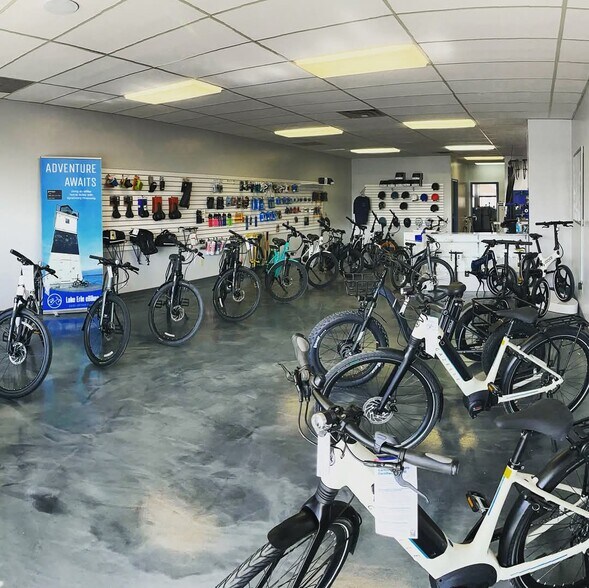 More Photos Of 2662 W 8th St, Erie Unknown For Lease