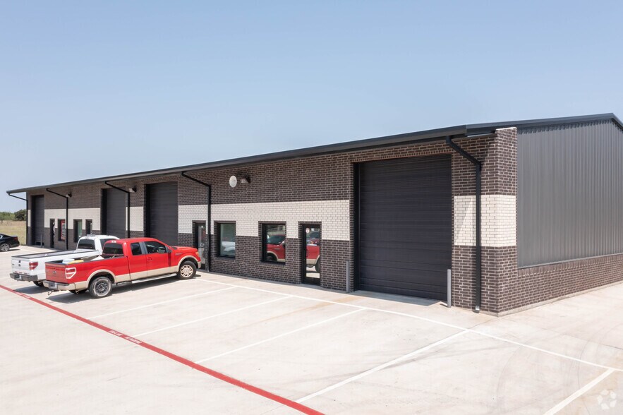 Primary Photo Of 3912 Williamson Rd, Crowley Unknown For Lease