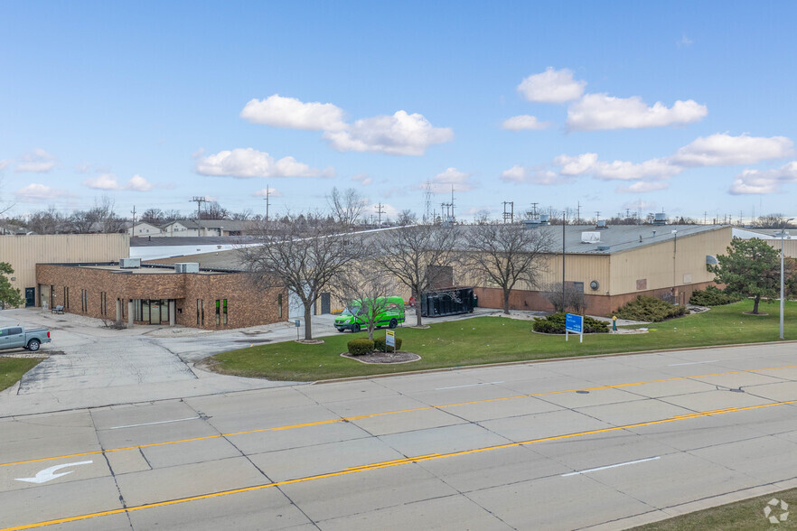 Primary Photo Of 5626 21st St, Racine Warehouse For Lease