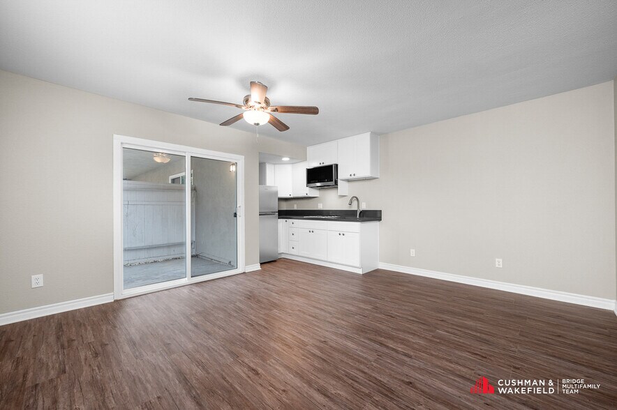More Photos Of 16972 Lynn Ln, Huntington Beach Apartments For Sale
