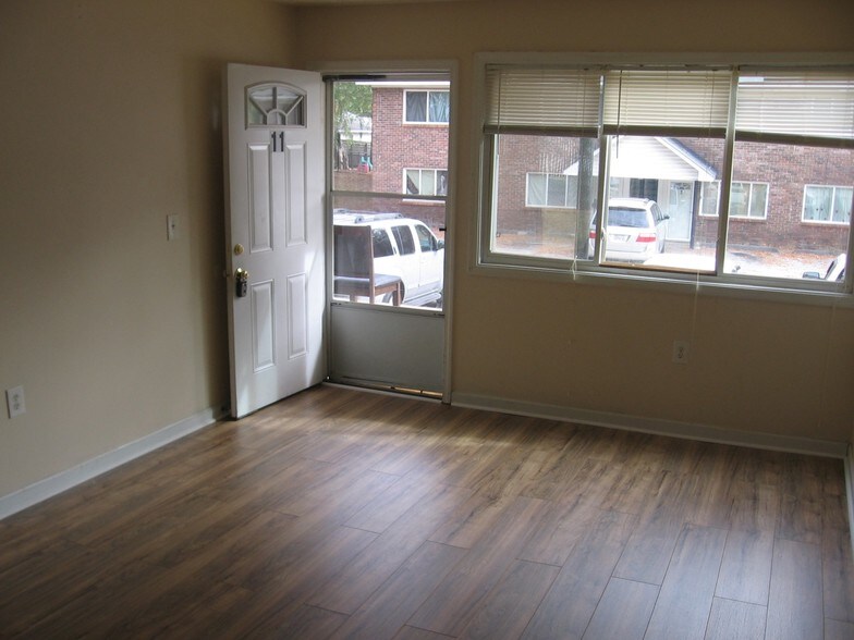 More Photos Of 110 Johnson St, Cartersville Apartments For Sale