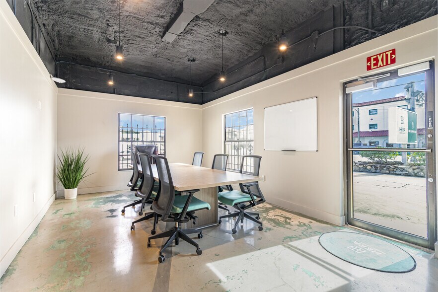 More Photos Of 1917 S Harbor City Blvd, Melbourne Office For Sale