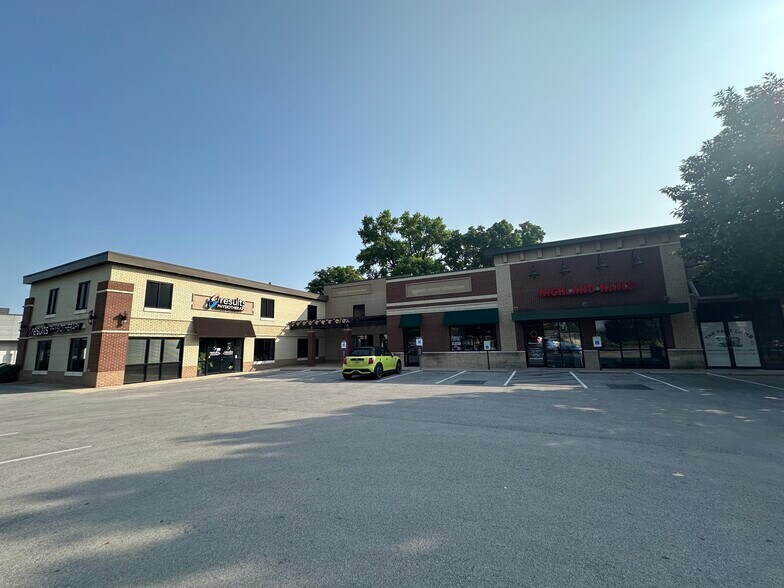 More Photos Of 2011 Grinstead Dr, Louisville Freestanding For Lease