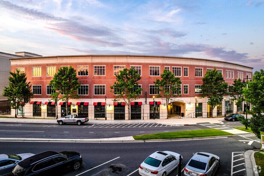 More Photos Of 2015 Ayrsley Town Blvd, Charlotte Unknown For Lease