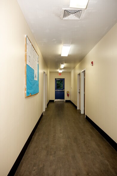 More Photos Of 626 Old River Rd, Sylvania Manufacturing For Sale