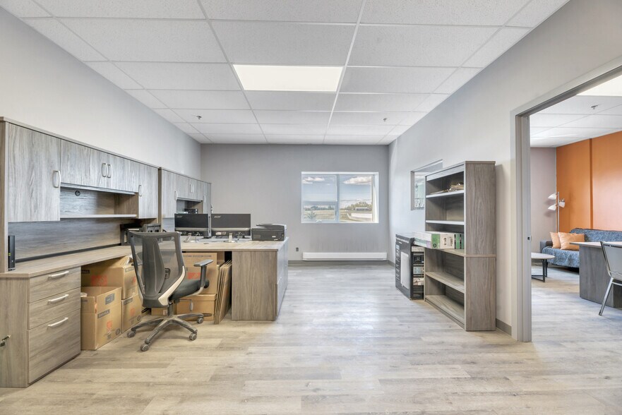 More Photos Of 393 Rd Avenue East, Foothills No 31 Service For Sale