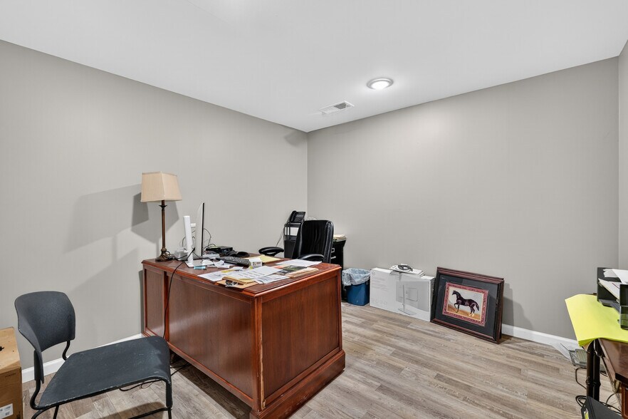 More Photos Of 2668 Huntsville Hwy, Fayetteville General Retail For Sale