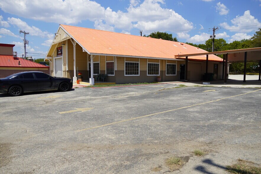 More Photos Of 1526 Pat Booker Rd, Universal City Storefront Retail Office For Sale