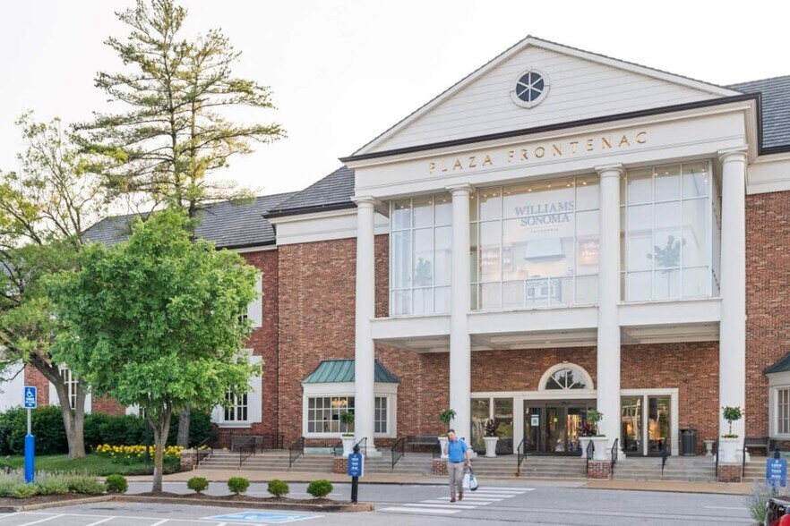 Primary Photo Of 97 Plaza Frontenac, Saint Louis Unknown For Lease