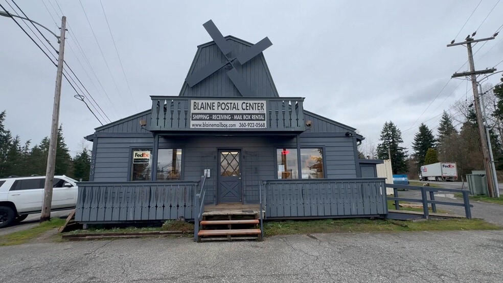 Primary Photo Of 2390 Peace Portal Dr, Blaine Freestanding For Lease