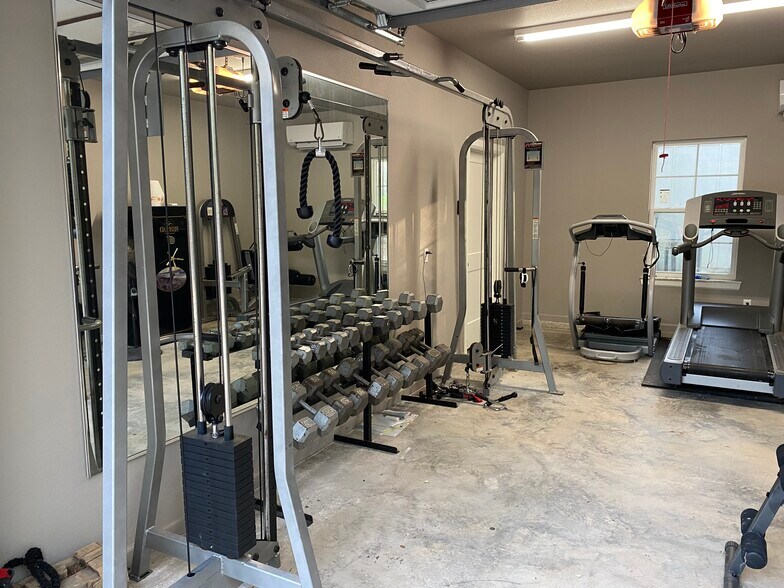 More Photos Of 19430 Highway 80, Hulbert Specialty For Sale