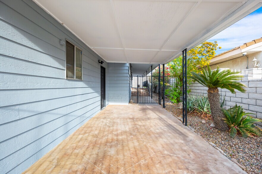 More Photos Of 1837 Riverside Dr, Bullhead City Specialty For Sale