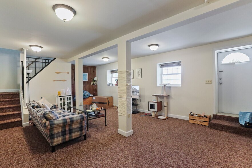 More Photos Of 14111-14113 Pennsylvania Ave, Hagerstown Freestanding For Sale