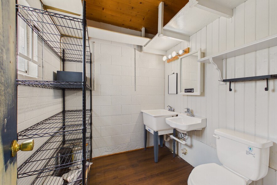 More Photos Of 2525 Sudderth Dr, Ruidoso General Retail For Sale