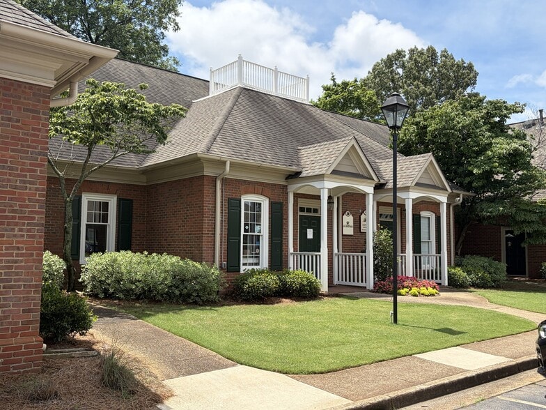 More Photos Of 130 Vann St, Marietta Office For Sale
