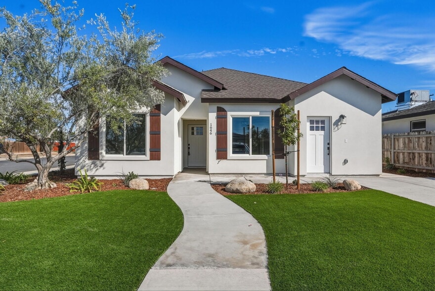 More Photos Of 1646 Clinton St, Delano Multifamily For Sale