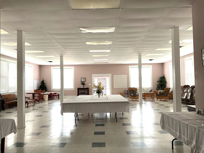 More Photos Of 101 Main St, Henderson Religious Facility For Sale