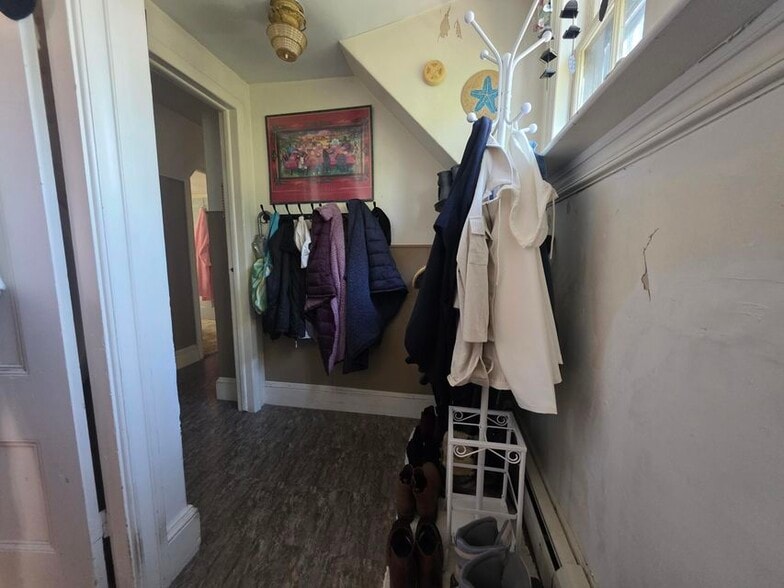 More Photos Of 115 Limerock St, Rockland Apartments For Sale