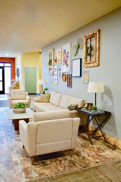 More Photos Of 7001 N Locust St, Gladstone Coworking Space