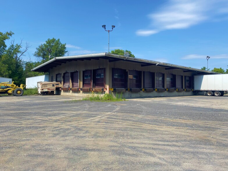 Primary Photo Of 158 Cordell Rd, Schenectady Warehouse For Lease